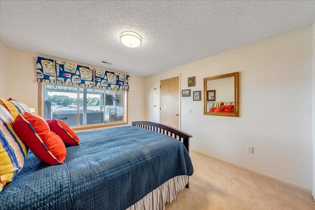 2810 Waters Edge DR, Penhook, VA 24137
