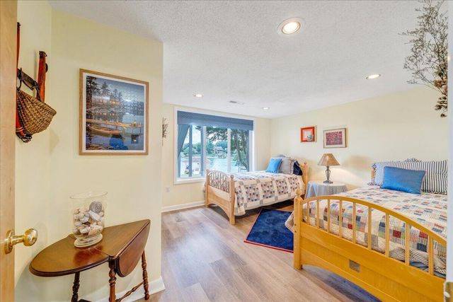 2810 Waters Edge DR, Penhook, VA 24137