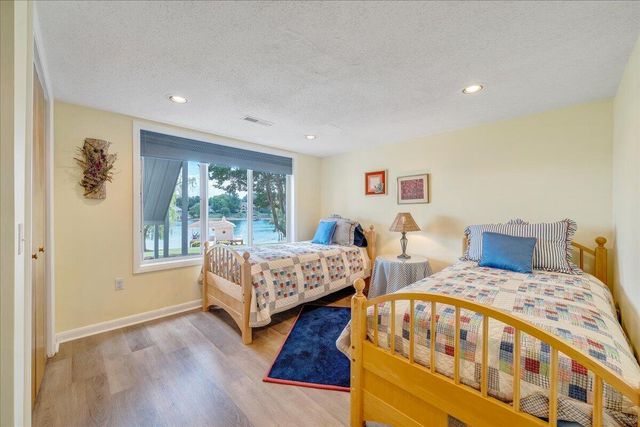 2810 Waters Edge DR, Penhook, VA 24137