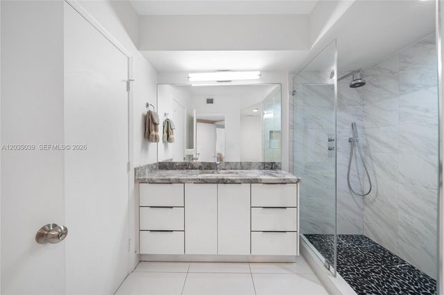 1330 West Ave 3001, Miami Beach, FL 33139