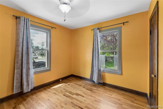 317 E Grand River Avenue, Fowlerville, MI 48836