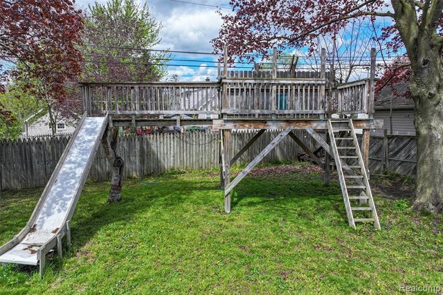317 E Grand River Avenue, Fowlerville, MI 48836