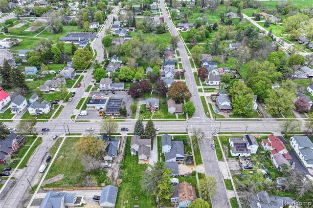 317 E Grand River Avenue, Fowlerville, MI 48836