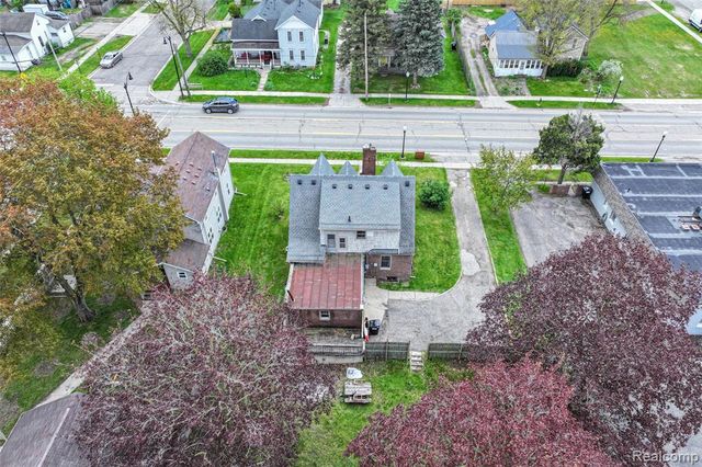 317 E Grand River Avenue, Fowlerville, MI 48836