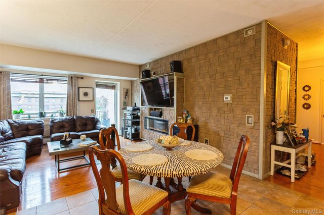 260 Beach 81st Street 6H, Rockaway Beach, NY 11693