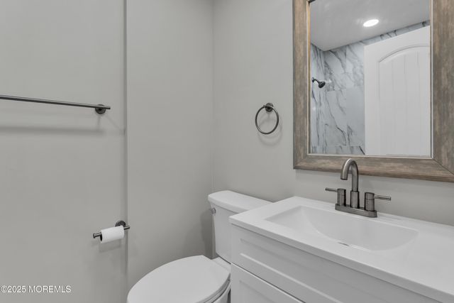 477 Saint Thomas Drive, Toms River, NJ 08757