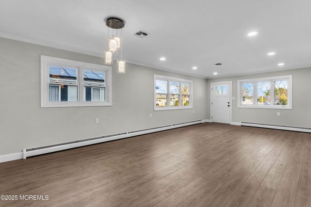 477 Saint Thomas Drive, Toms River, NJ 08757