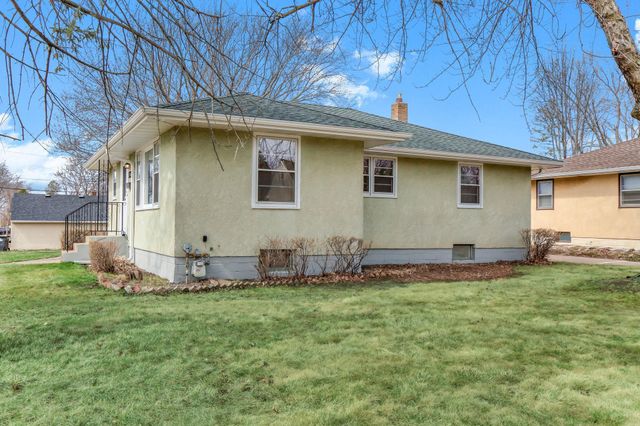 1955 Idaho Avenue E, Saint Paul, MN 55119