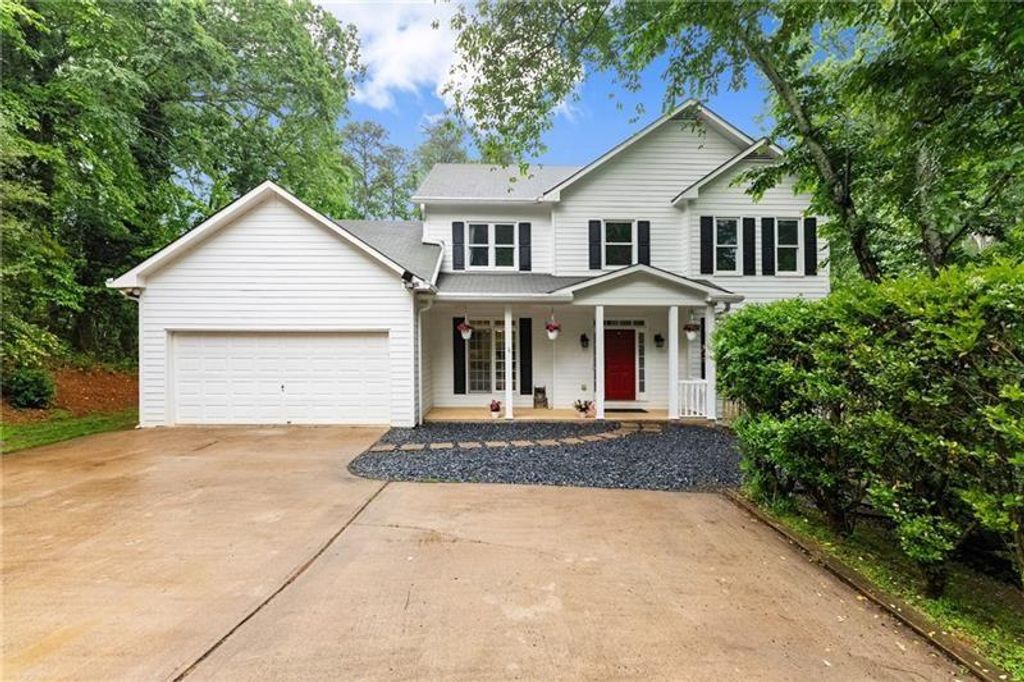 1620 Bluwater Court, Cumming, GA 30041