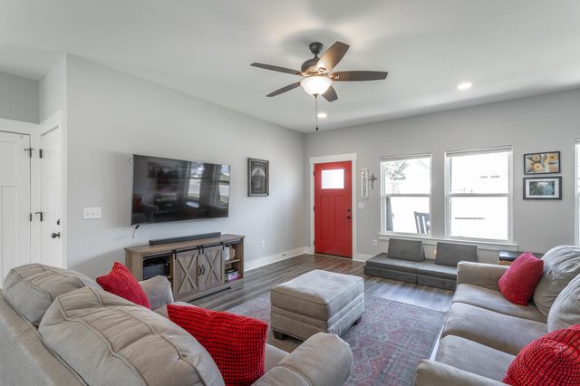 44 Rock Bridge Drive, Ringgold, GA 30736