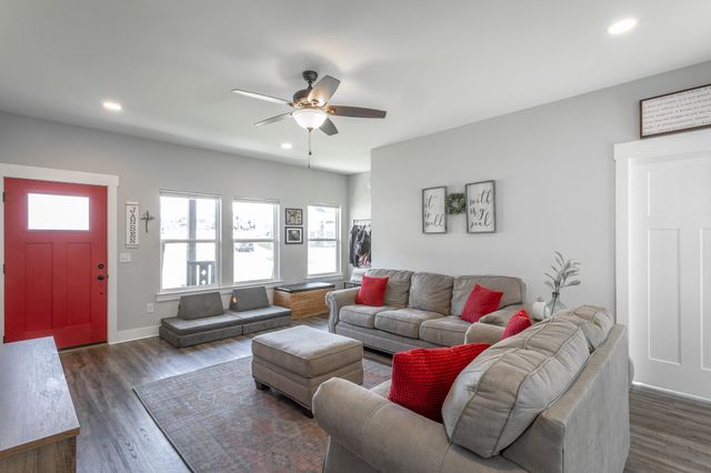 44 Rock Bridge Drive, Ringgold, GA 30736