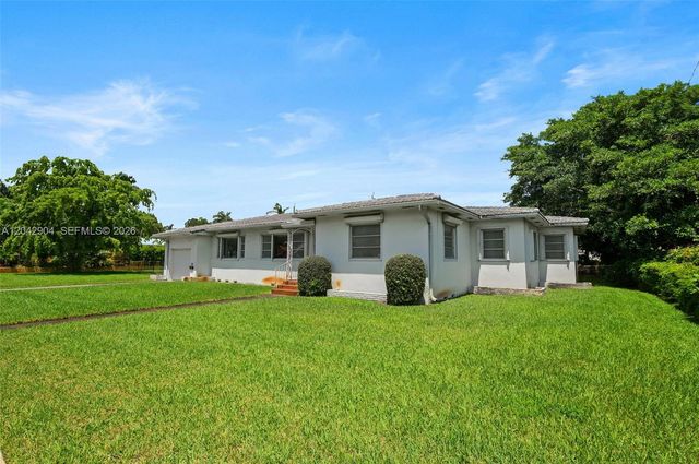 20 SW 4th St, Dania Beach, FL 33004
