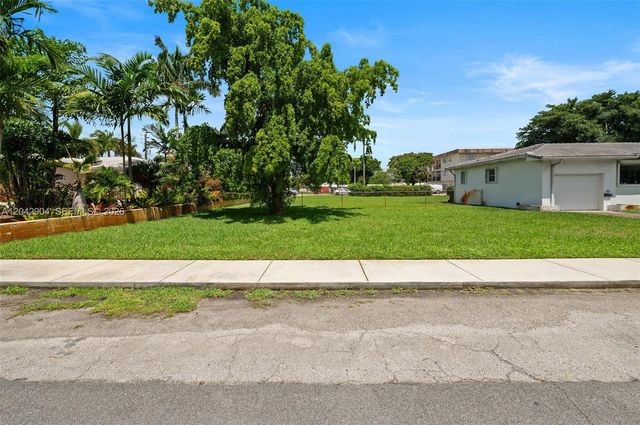 20 SW 4th St, Dania Beach, FL 33004