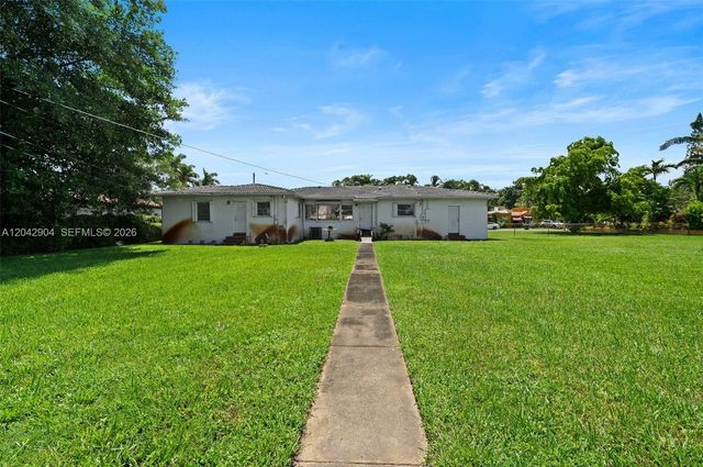 20 SW 4th St, Dania Beach, FL 33004