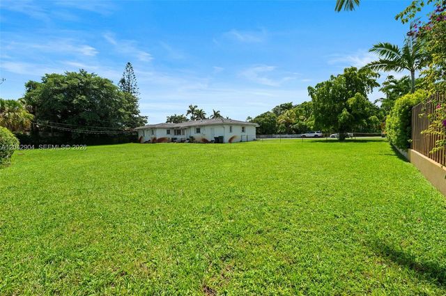 20 SW 4th St, Dania Beach, FL 33004