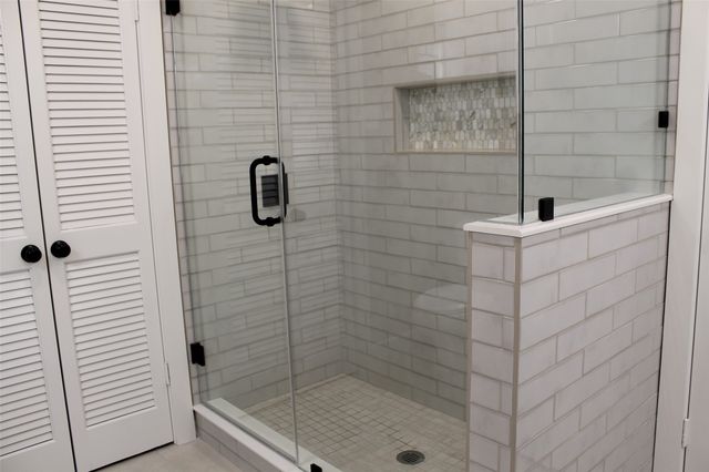 429 Stroud Lane, Garland, TX 75043