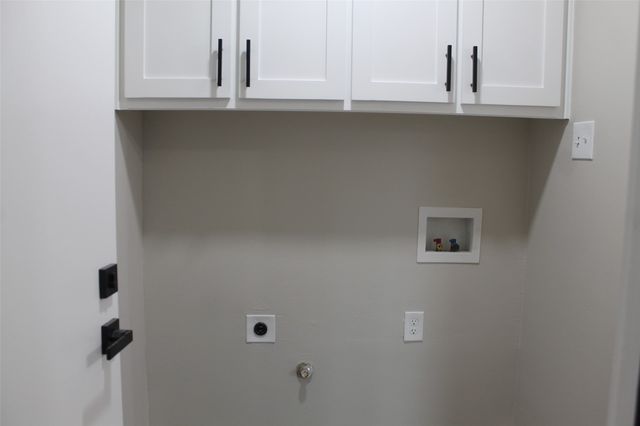 429 Stroud Lane, Garland, TX 75043