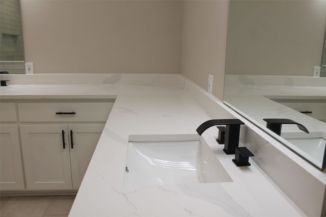 429 Stroud Lane, Garland, TX 75043