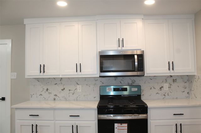 429 Stroud Lane, Garland, TX 75043