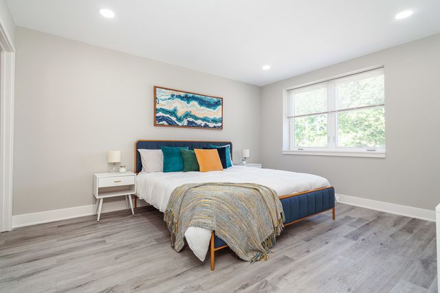 7205 S Ridgeland Avenue, Chicago, IL 60649