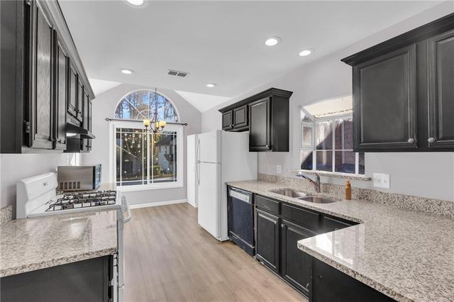 1264 Watercrest Circle, Lawrenceville, GA 30043