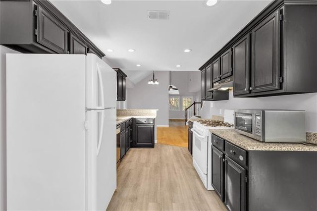 1264 Watercrest Circle, Lawrenceville, GA 30043