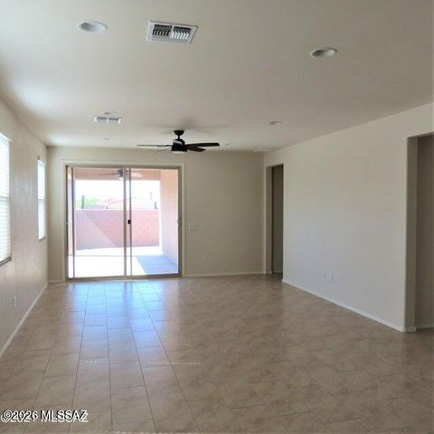 12825 N Oakhurst Loop, Tucson, AZ 85755