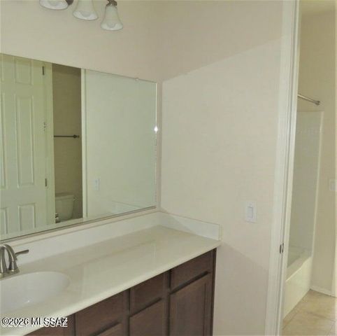 12825 N Oakhurst Loop, Tucson, AZ 85755