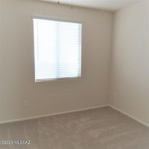12825 N Oakhurst Loop, Tucson, AZ 85755