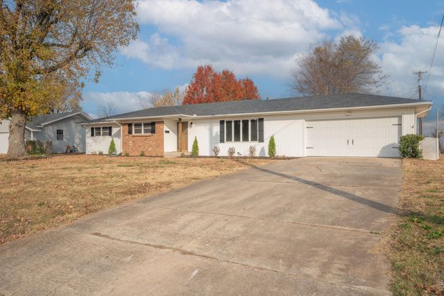 2525 Rosedale Place, Joplin, MO 64804