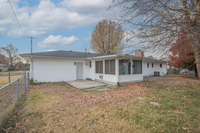 2525 Rosedale Place, Joplin, MO 64804