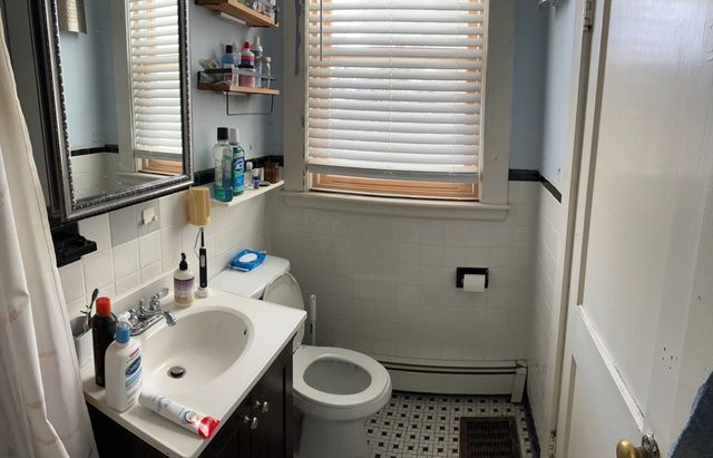 47 Spring St 1, Somerville, MA 02143