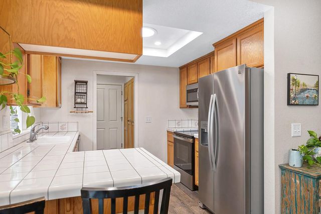 11723 Sherwood Way, Auburn, CA 95602