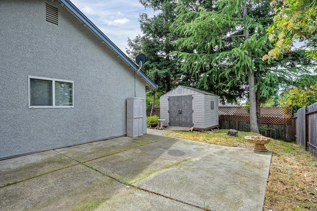 11723 Sherwood Way, Auburn, CA 95602