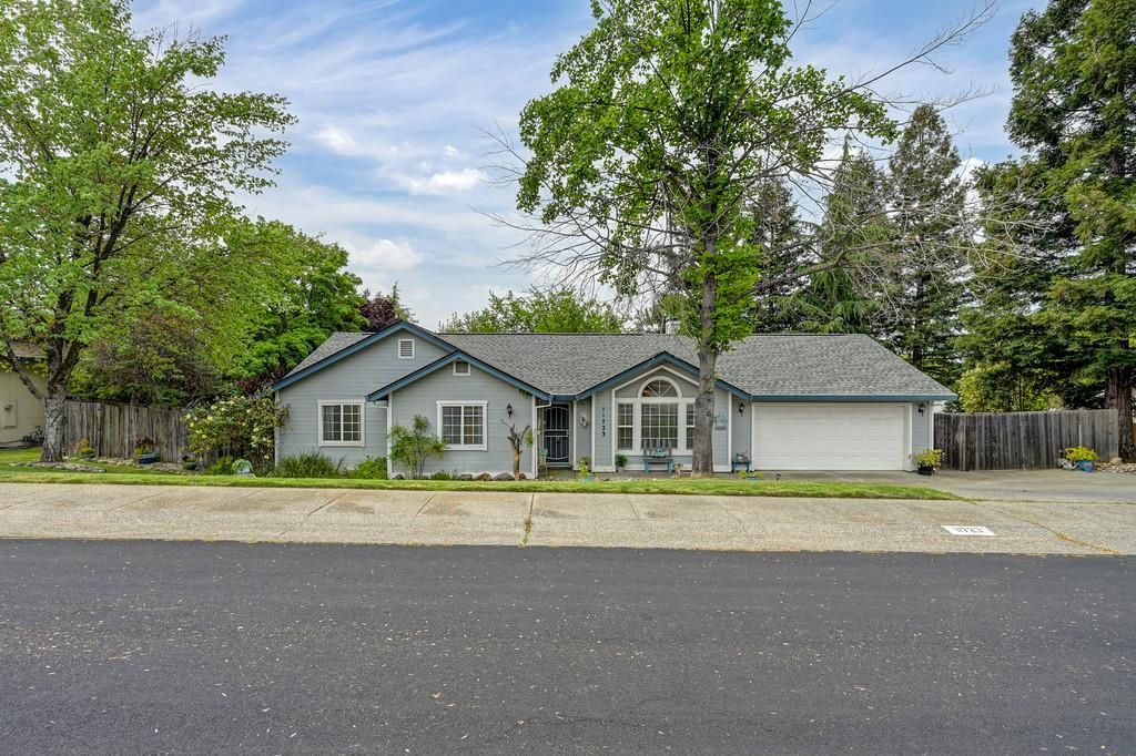 11723 Sherwood Way, Auburn, CA 95602