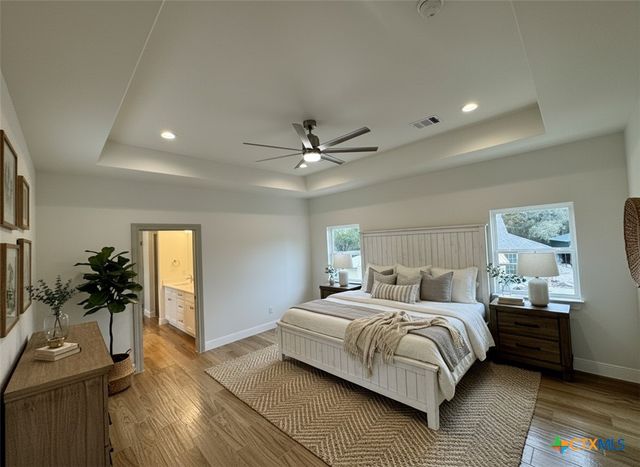 1736 Stallion Springs, Fischer, TX 78623