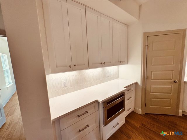 1736 Stallion Springs, Fischer, TX 78623