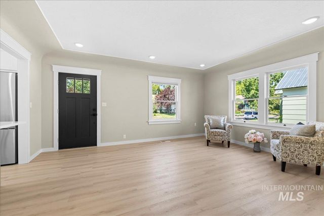 914 W 3rd, Weiser, ID 83672