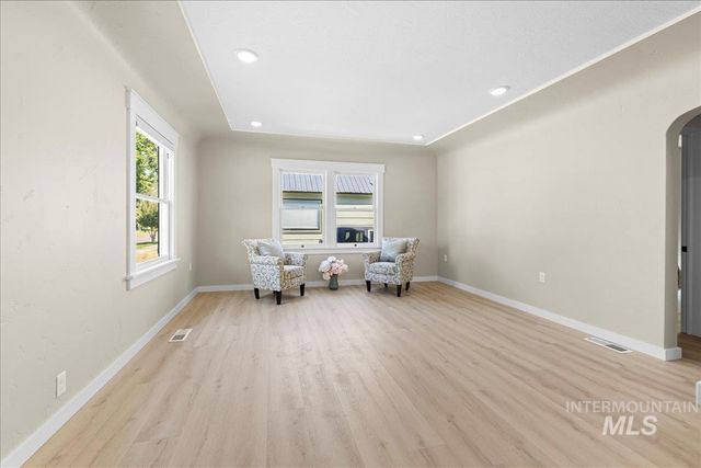 914 W 3rd, Weiser, ID 83672