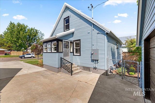 914 W 3rd, Weiser, ID 83672