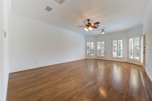 14114 Barnhart Boulevard, Houston, TX 77077