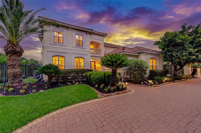 14114 Barnhart Boulevard, Houston, TX 77077