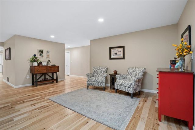 1100 Chestnut Street, Manchester, NH 03104