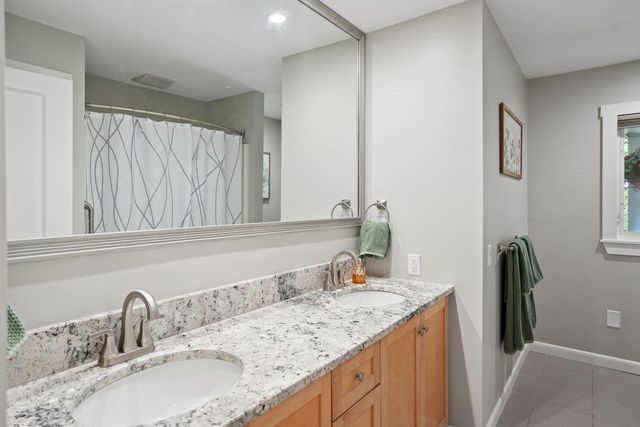 1100 Chestnut Street, Manchester, NH 03104