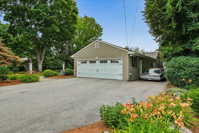 1100 Chestnut Street, Manchester, NH 03104