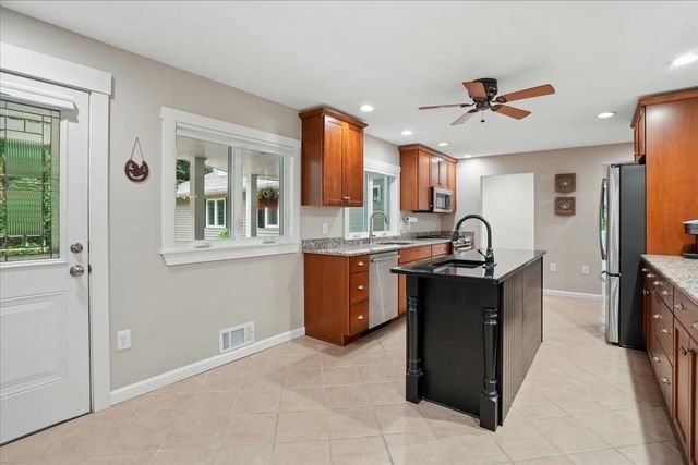 1100 Chestnut Street, Manchester, NH 03104
