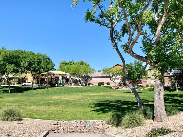 3708 E Kerry Lane, Phoenix, AZ 85050