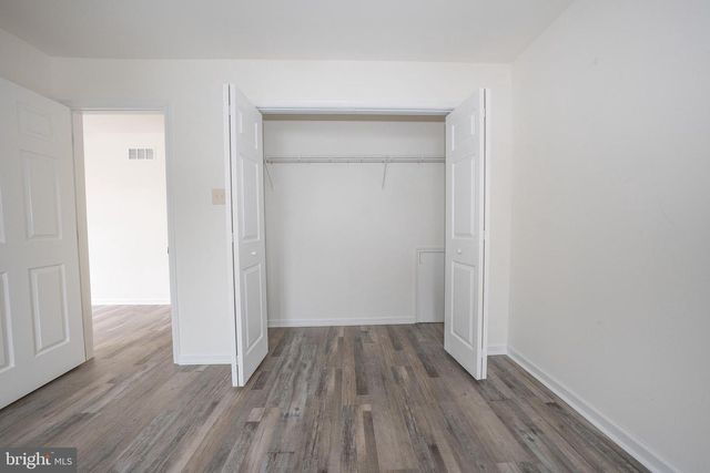 514 WATERS EDGE, Newtown Square, PA 19073