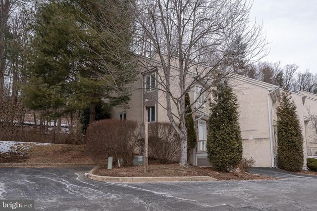 514 WATERS EDGE, Newtown Square, PA 19073