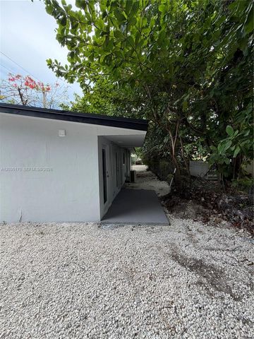 3220 Plaza Street 3220, Miami, FL 33133